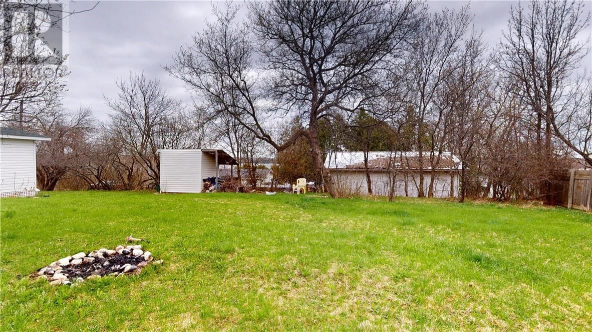 15 VANKOUGHNET STREET Image 29