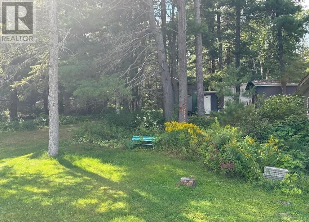 33C LAC CACHE ROAD Image 20