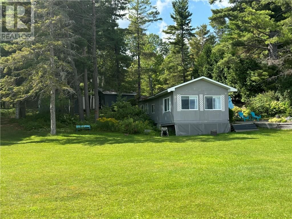 33C LAC CACHE ROAD Image 3