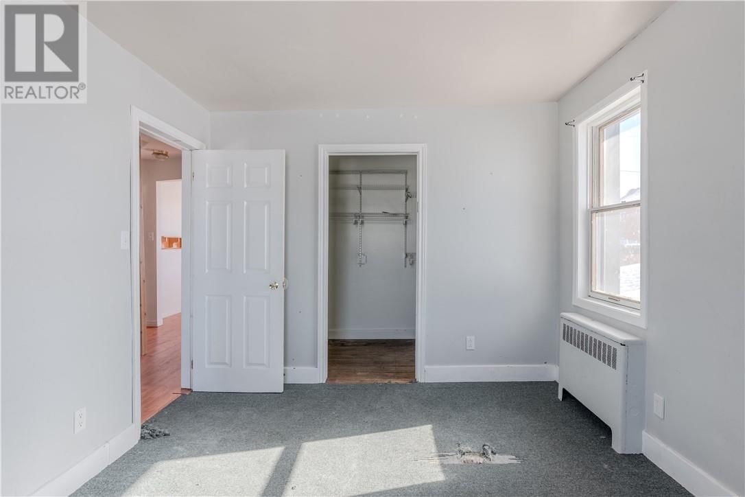 387 BESSIE AVENUE Image 20