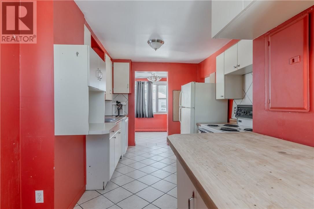 387 BESSIE AVENUE Image 25