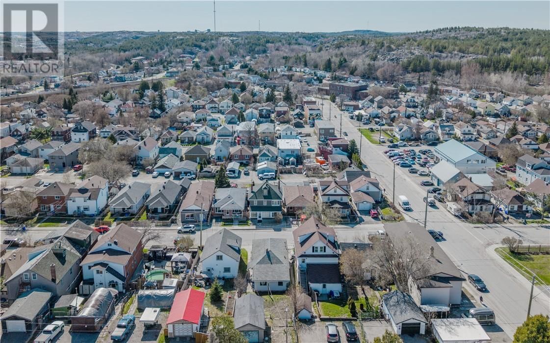 387 BESSIE AVENUE Image 31