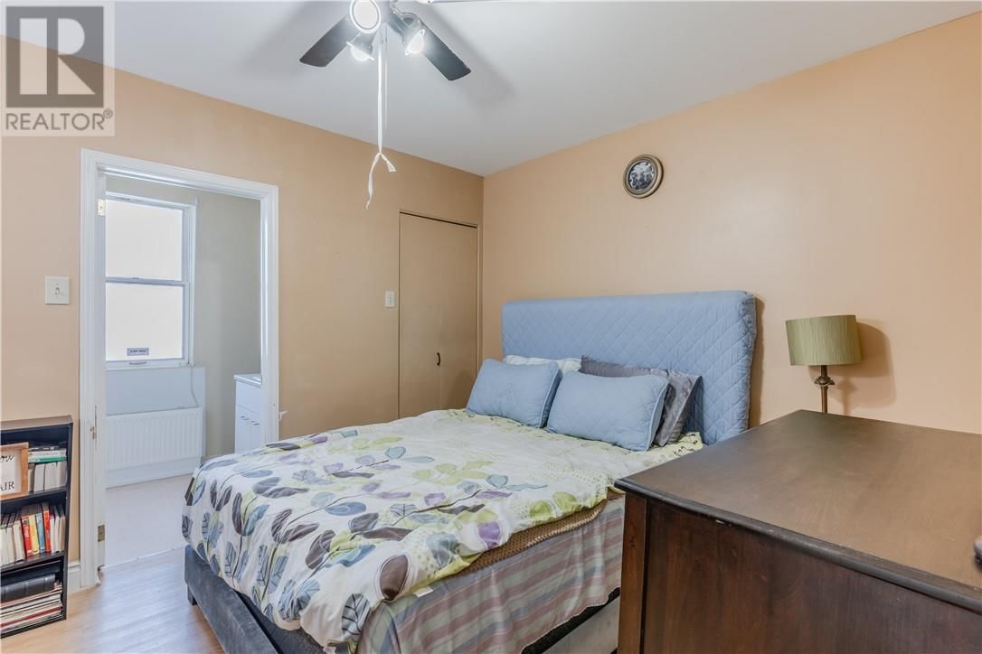 387 BESSIE AVENUE Image 5