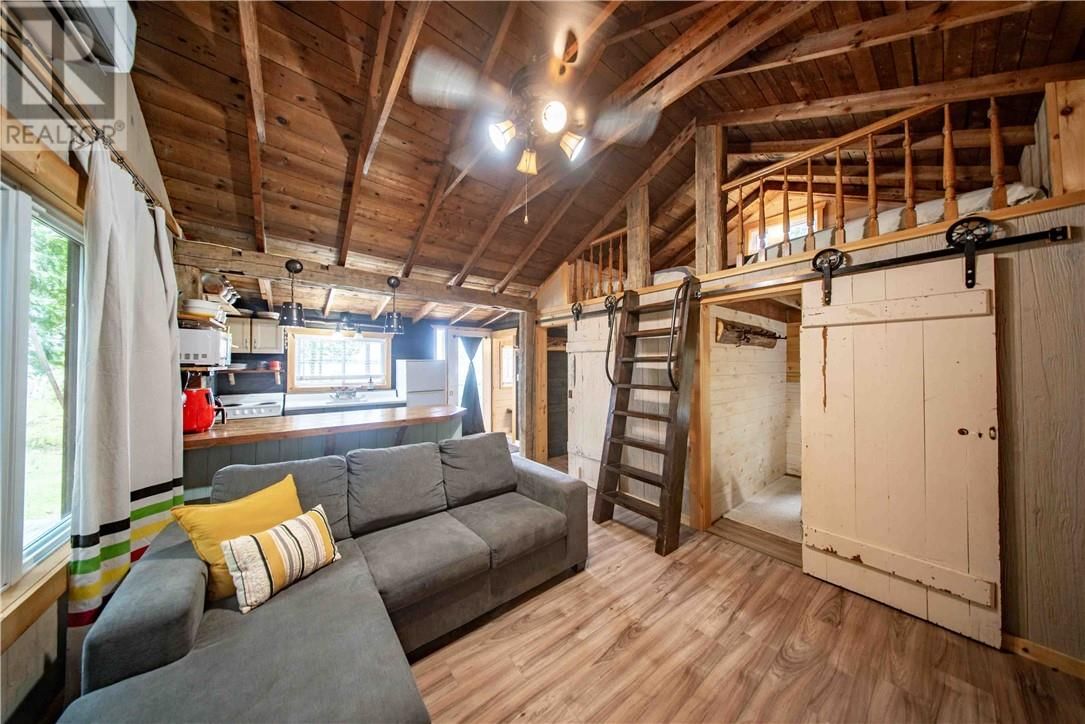 798 THE MILLS ROAD Image 14