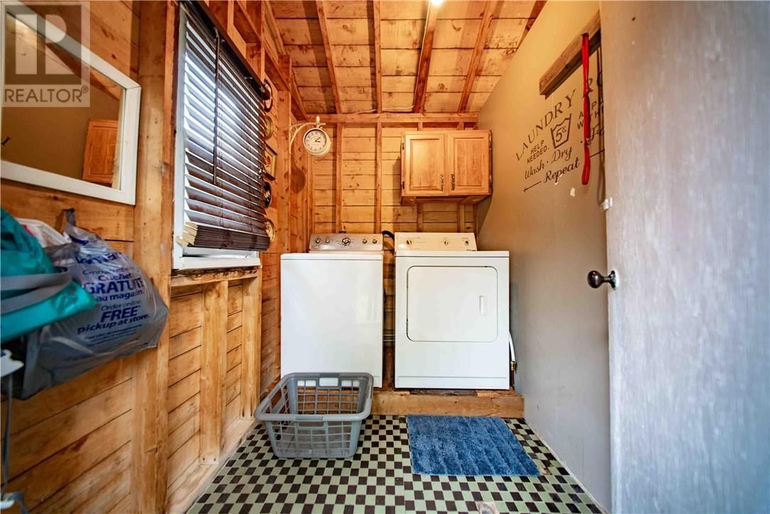 798 THE MILLS ROAD Image 17
