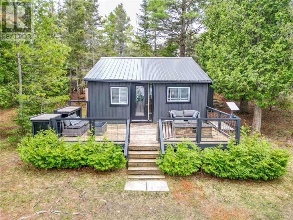798 THE MILLS ROAD Image 26