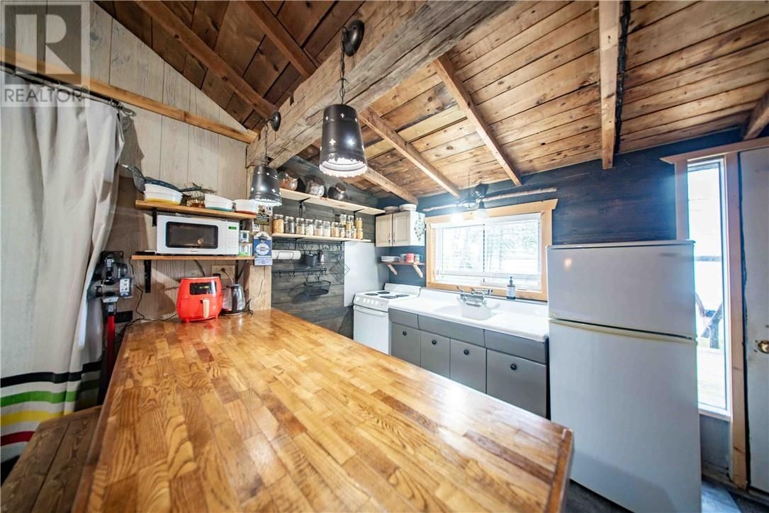 798 THE MILLS ROAD Image 9