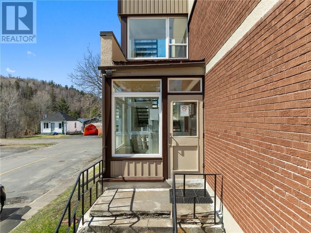 2 CARTER STREET Image 11