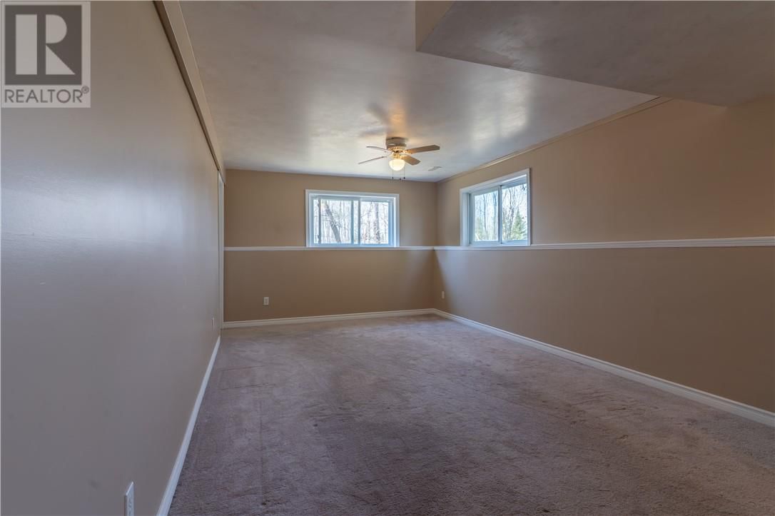 5055 DUPUIS DRIVE Image 20
