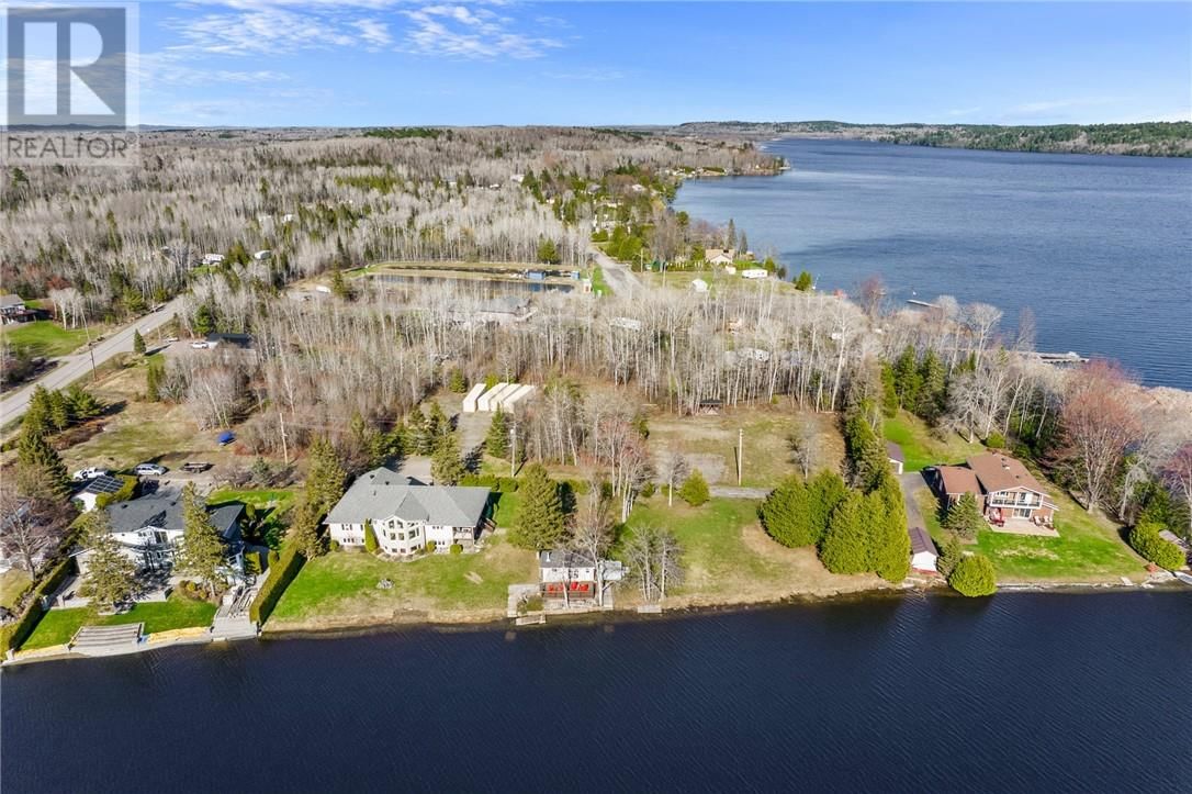 15 YORK DRIVE Image 1