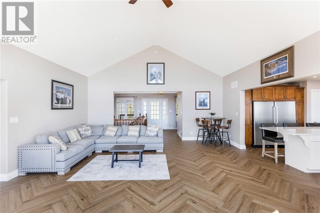 15 YORK DRIVE Image 11