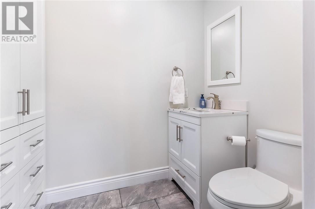 15 YORK DRIVE Image 22