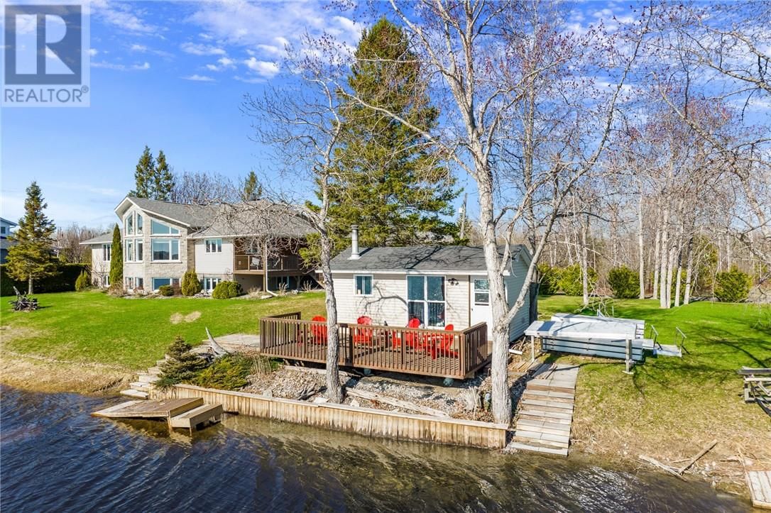 15 YORK DRIVE Image 4