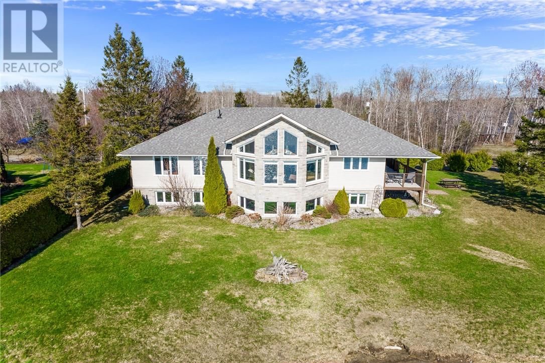 15 YORK DRIVE Image 5