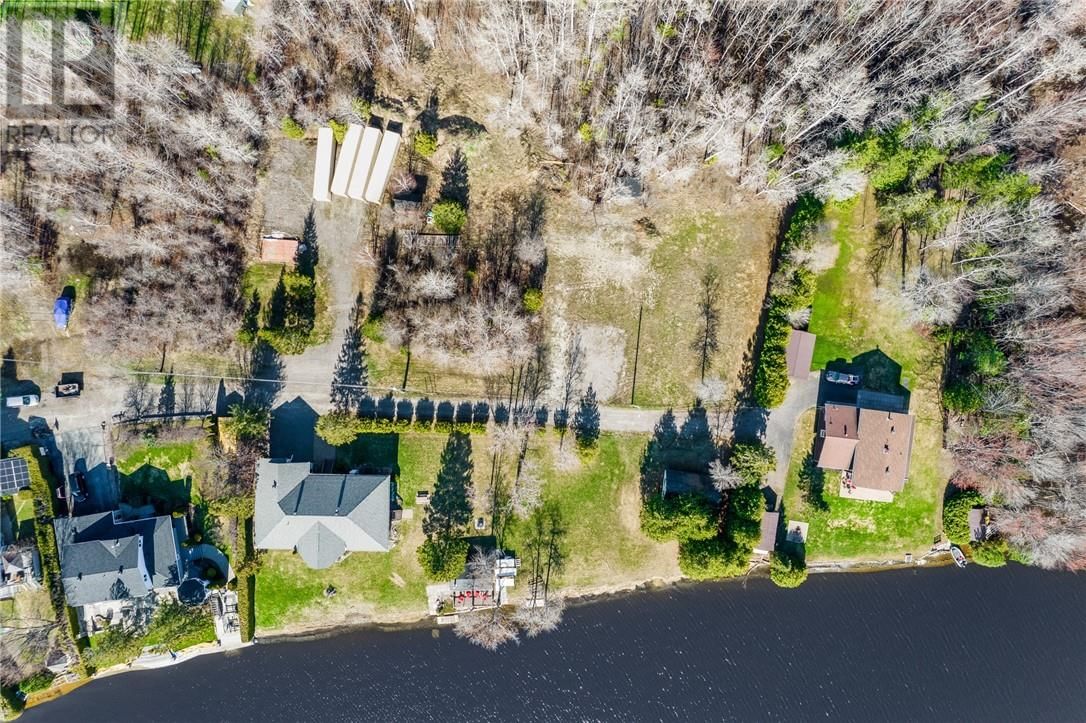 15 YORK DRIVE Image 65