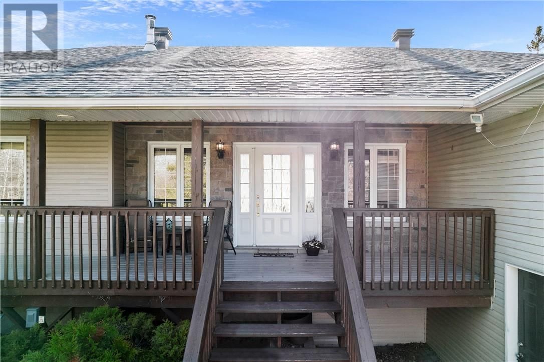 15 YORK DRIVE Image 7