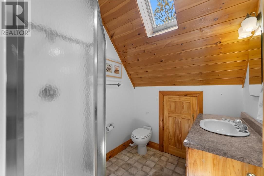 2688 BAY OF ISLANDS Image 51