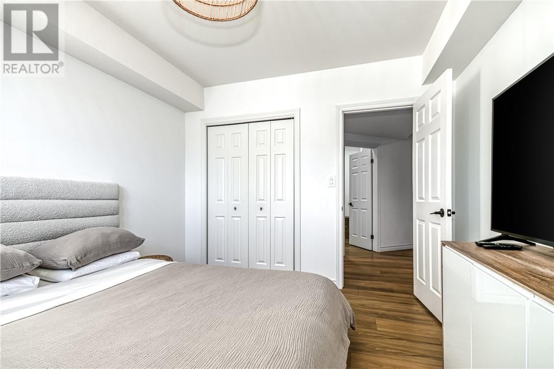 1 NEPTUNE AVENUE Image 26