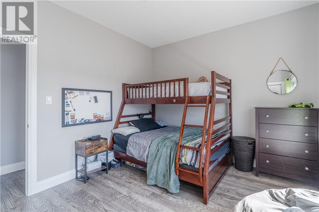 4627 BEAUDELAIRE COURT Image 19