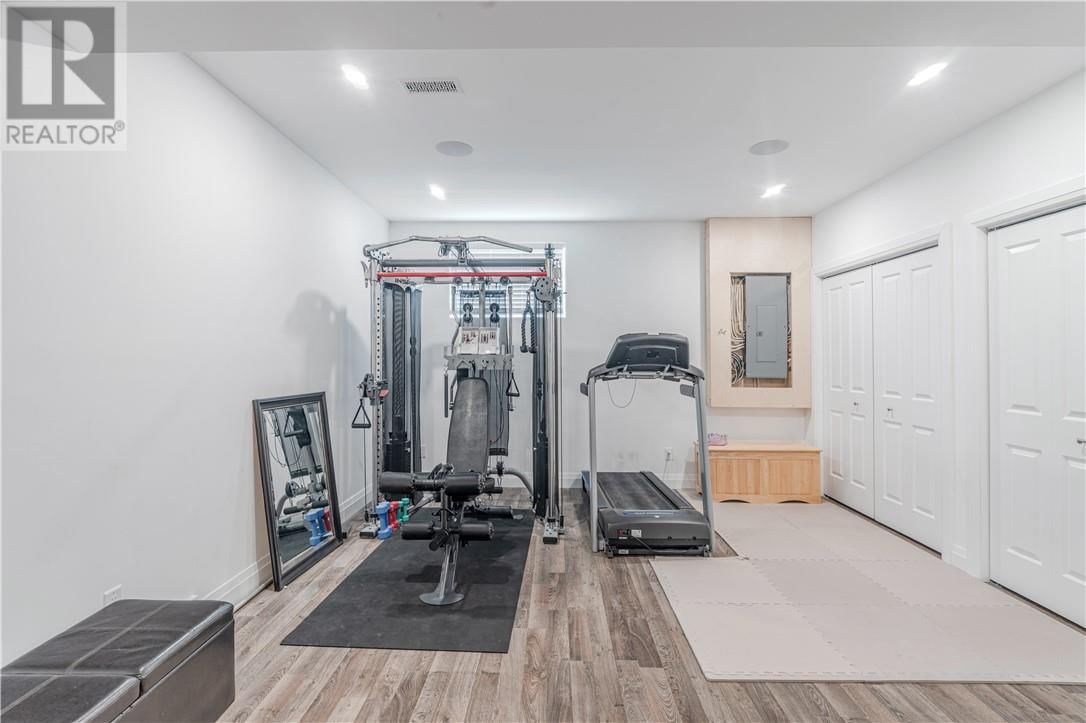 4627 BEAUDELAIRE COURT Image 31