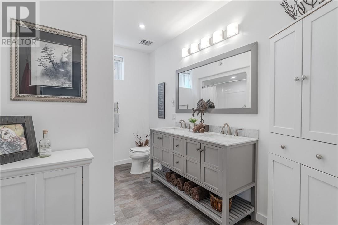 4627 BEAUDELAIRE COURT Image 43
