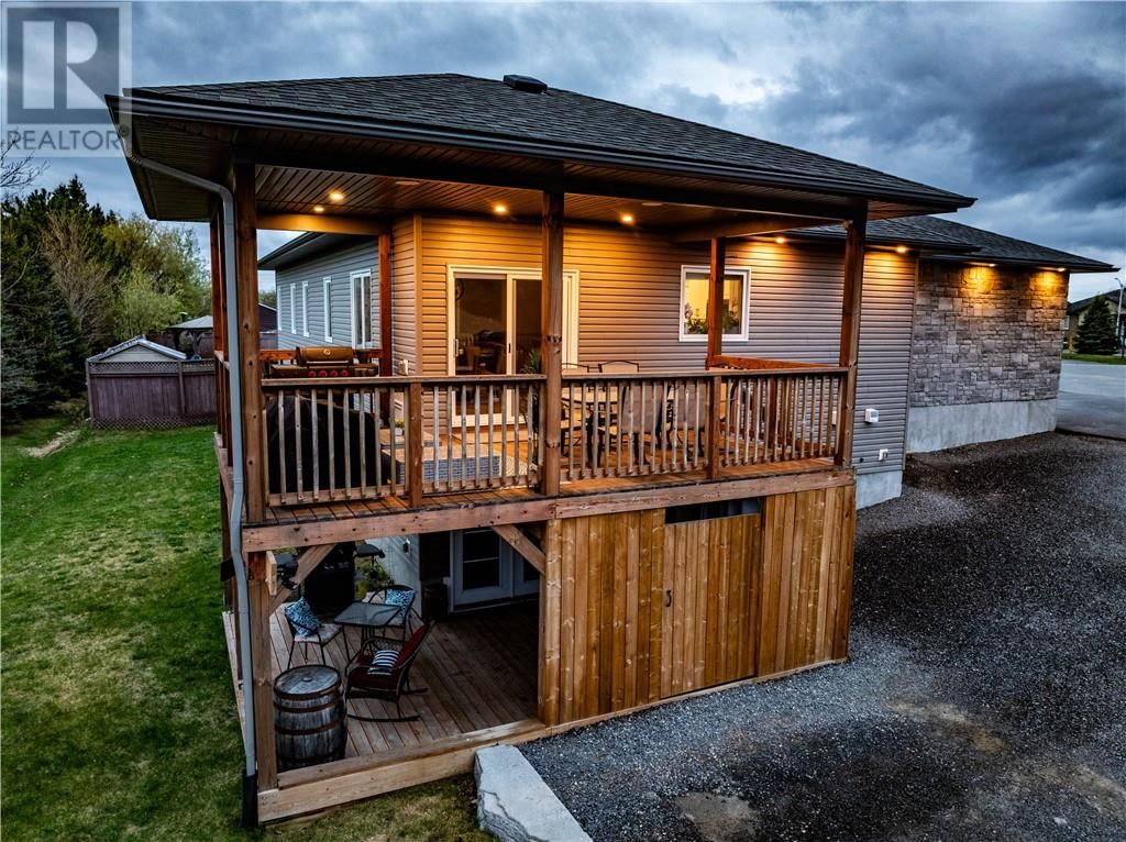 4627 BEAUDELAIRE COURT Image 50