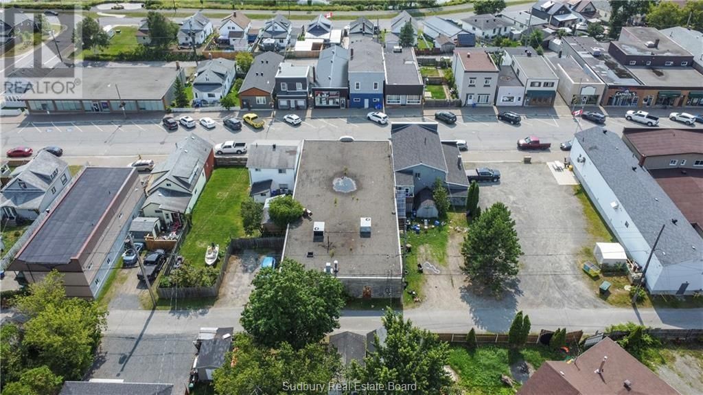 24 YOUNG STREET Image 9