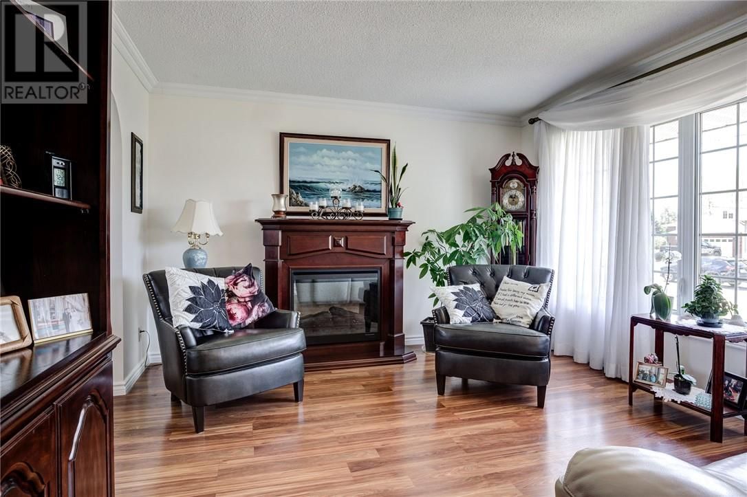 1550 CAMPEAU STREET Image 9