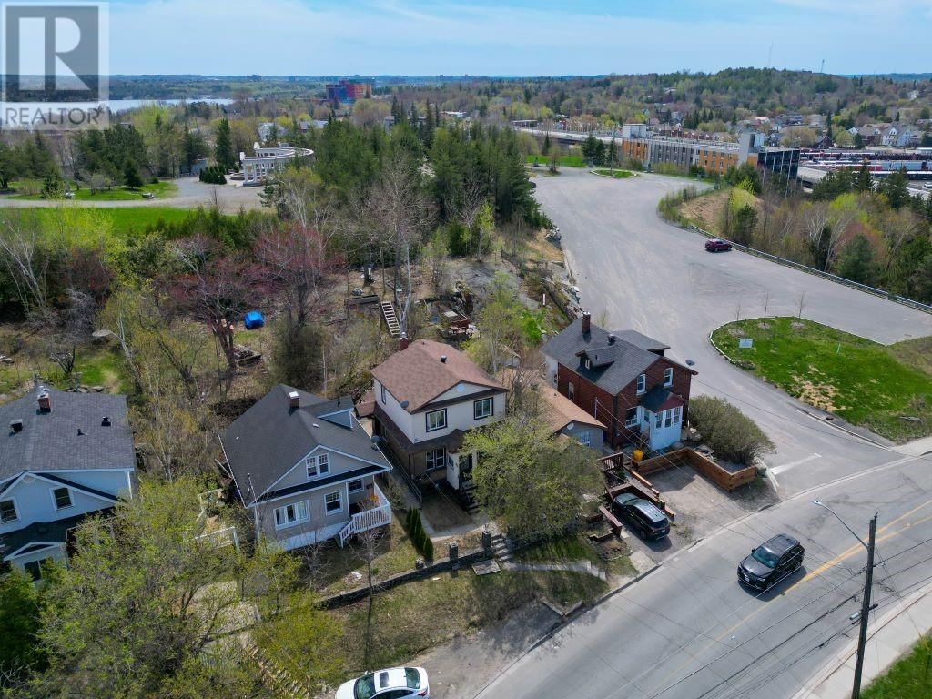 295 VAN HORNE STREET Image 16