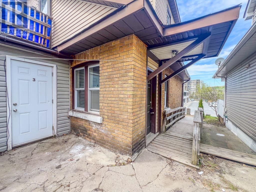 295 VAN HORNE STREET Image 17