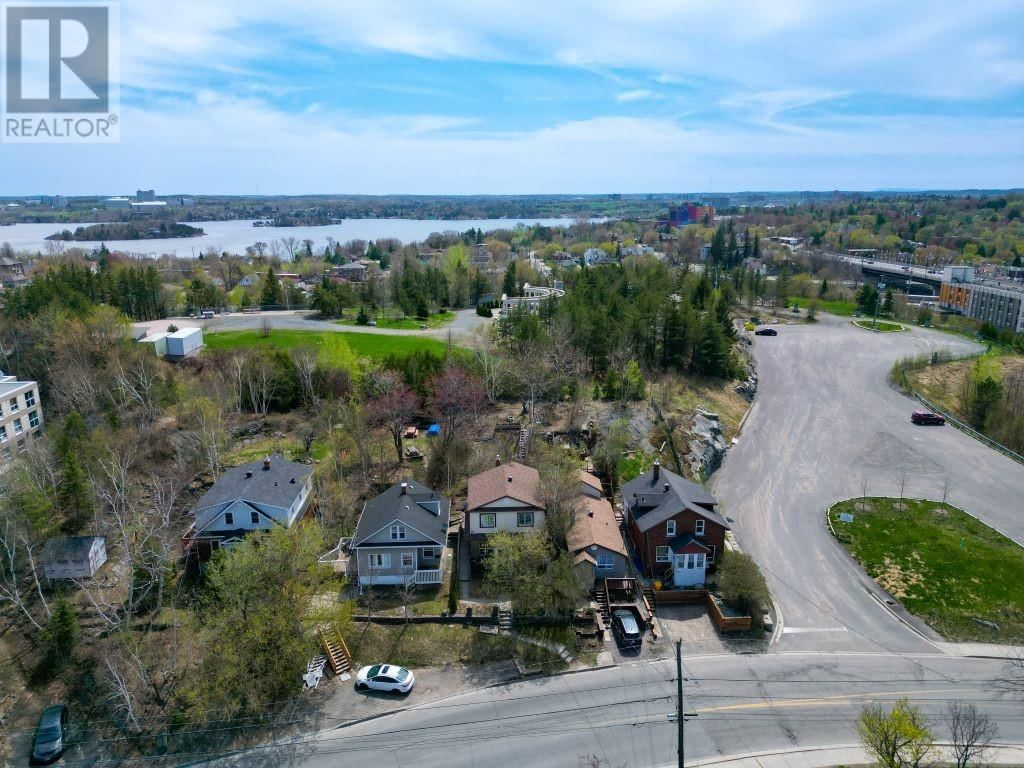 295 VAN HORNE STREET Image 2