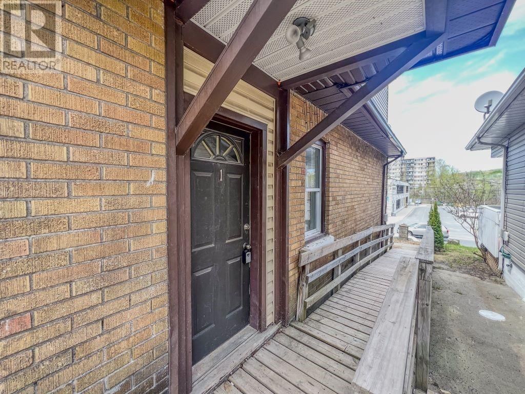 295 VAN HORNE STREET Image 3