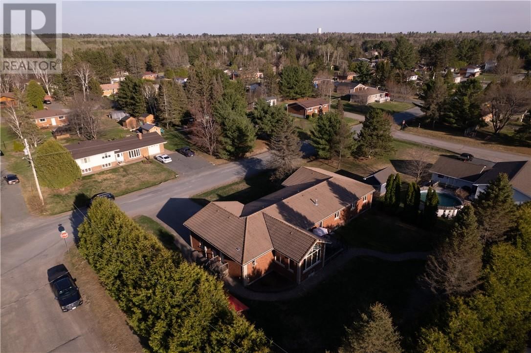 45 OAK STREET Image 11