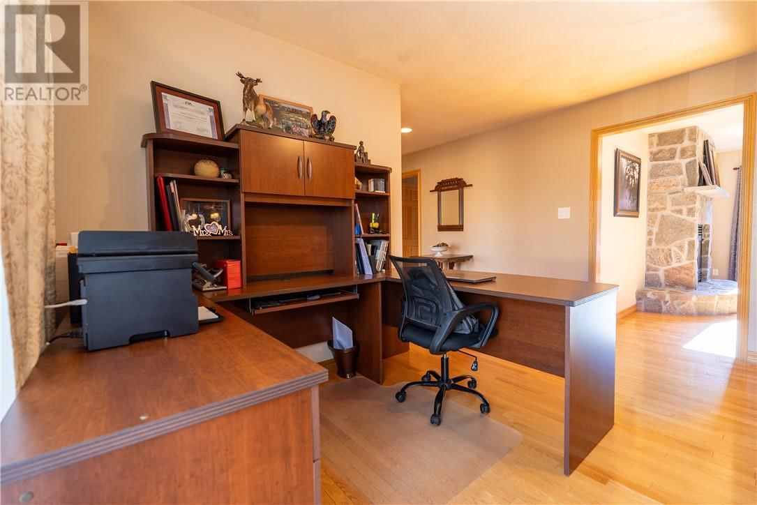 45 OAK STREET Image 18