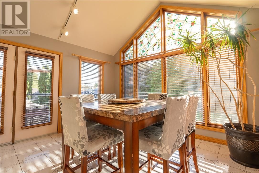 45 OAK STREET Image 31