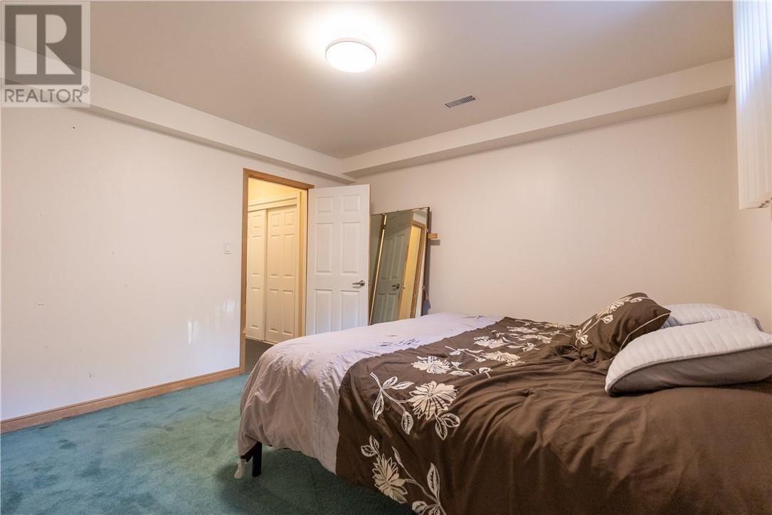 45 OAK STREET Image 63