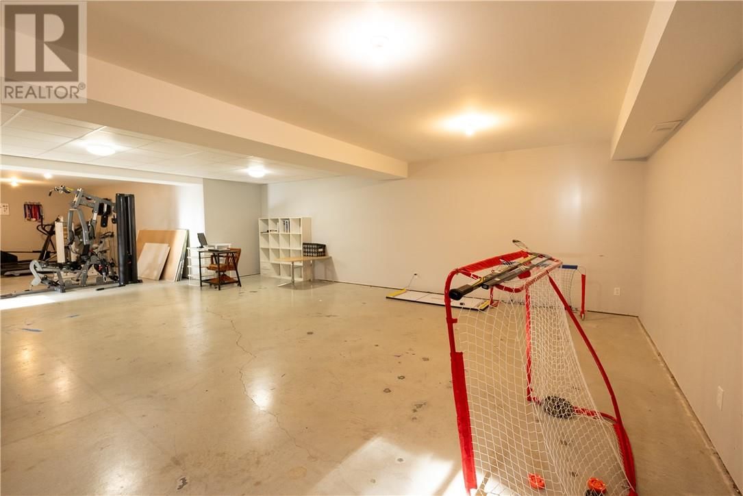 45 OAK STREET Image 71