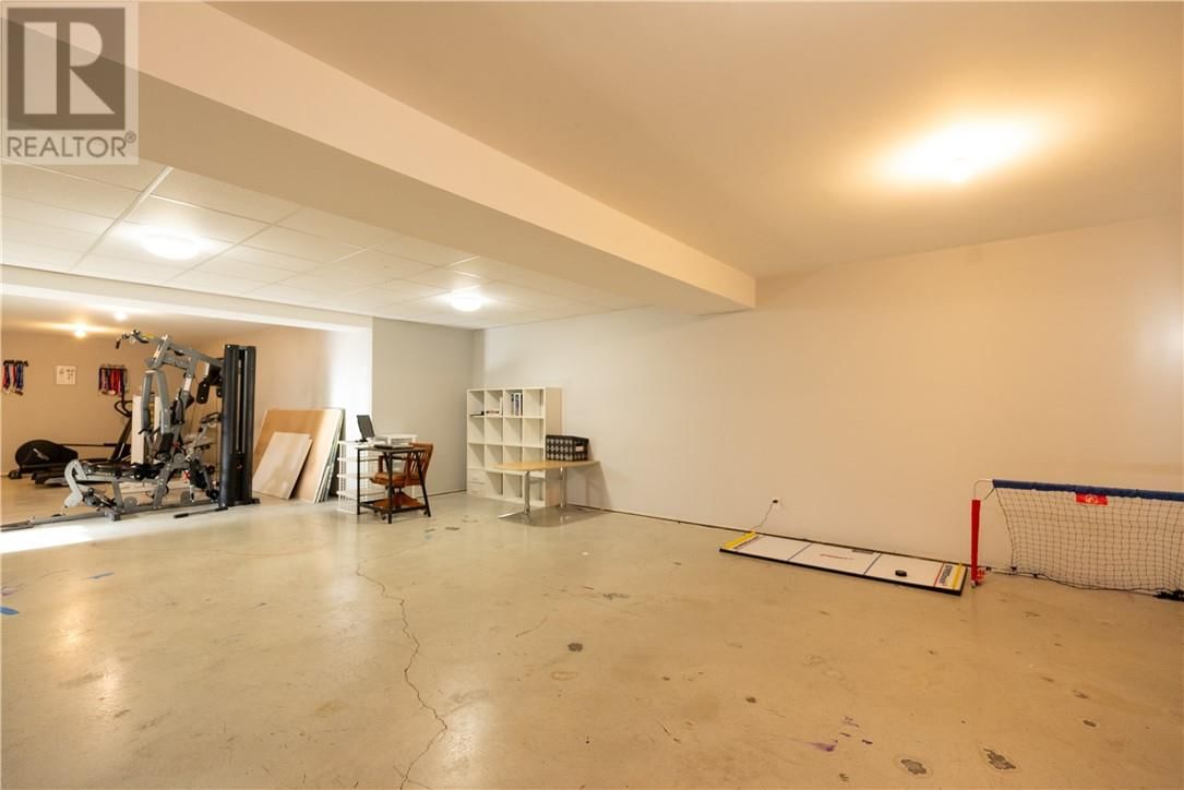 45 OAK STREET Image 72