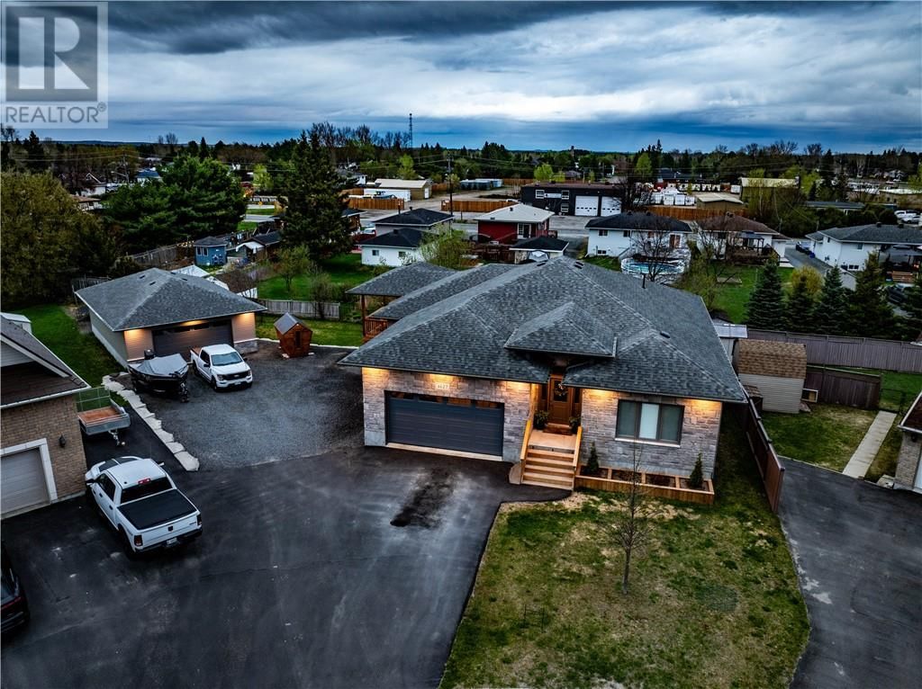 4627 BEAUDELAIRE COURT Image 3