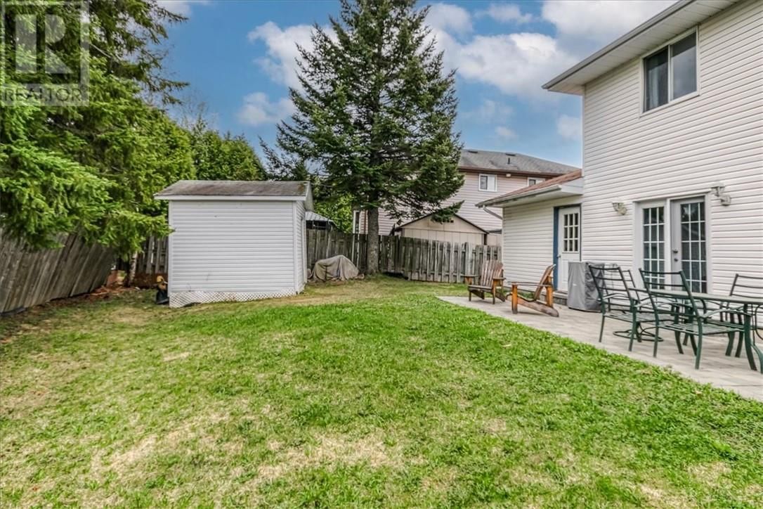 14 CHANTAL CRESCENT Image 6