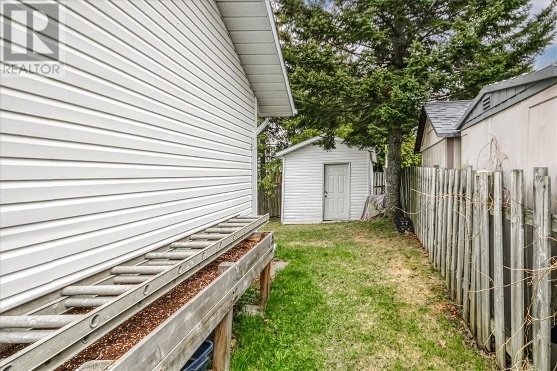 14 CHANTAL CRESCENT Image 7