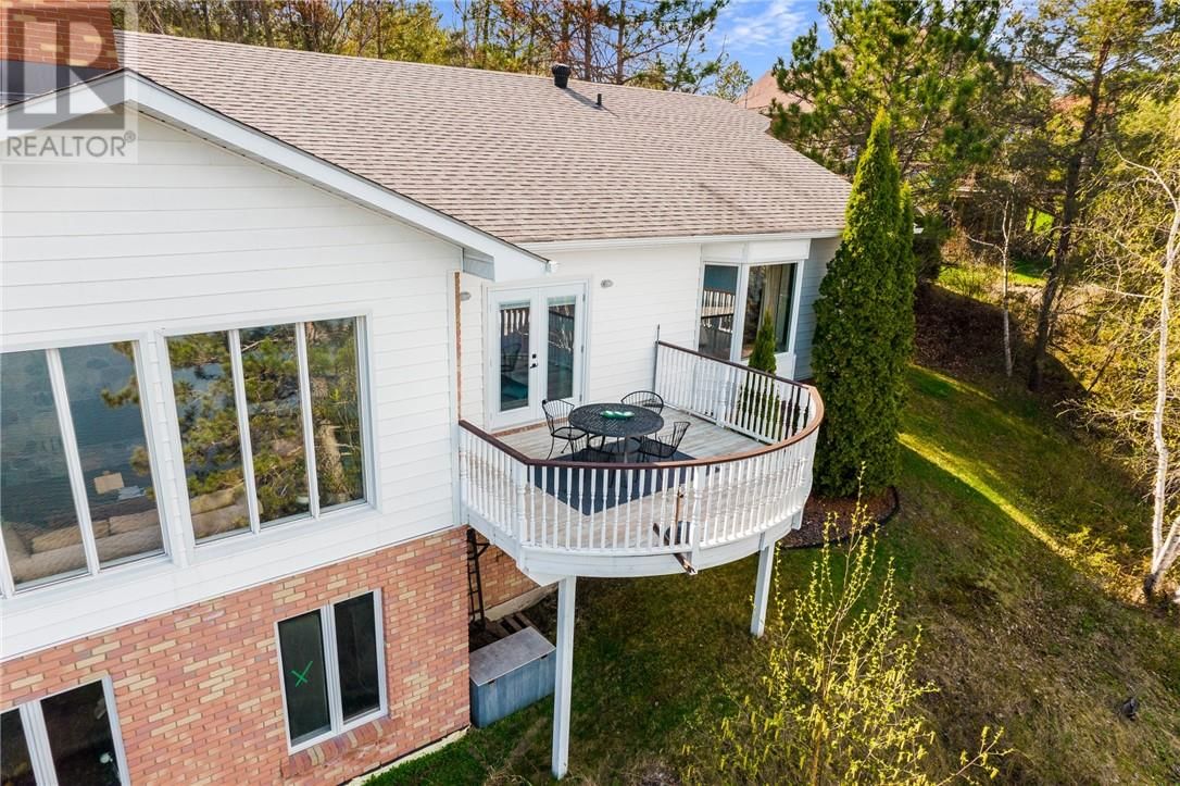 2100 SOUTH BAY ROAD Image 31