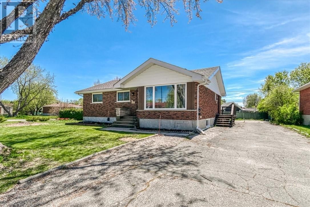 1329 LILLIAN BOULEVARD Image 21
