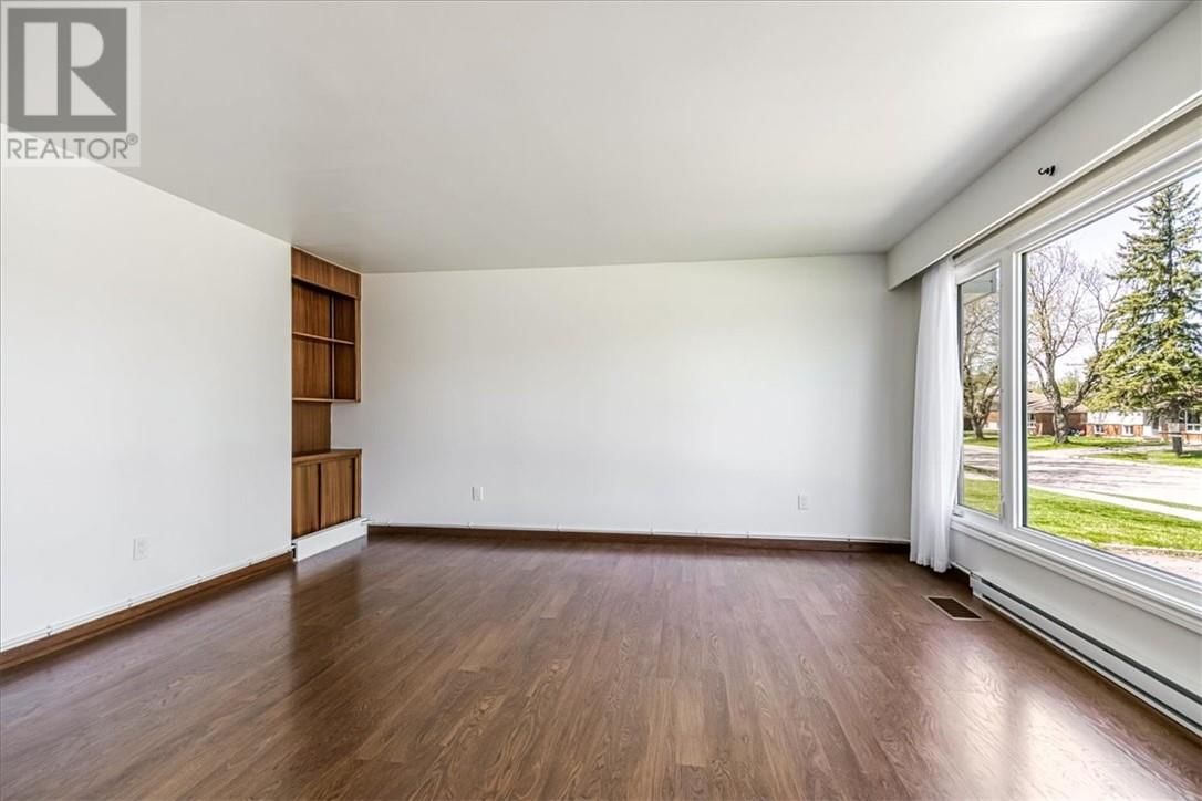 1329 LILLIAN BOULEVARD Image 5