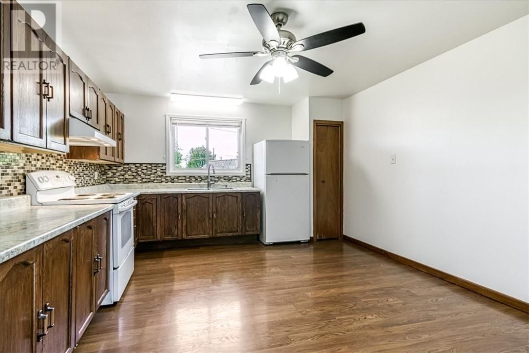 1329 LILLIAN BOULEVARD Image 7