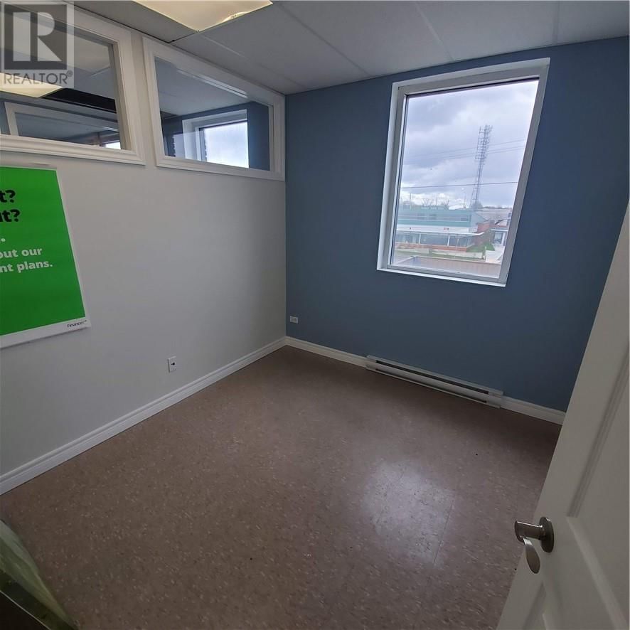201 - 1314 LASALLE BOULEVARD Image 5