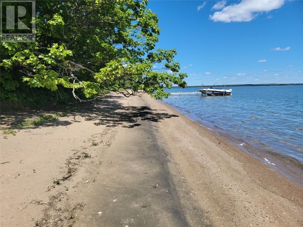 462 MAPLE POINT RD Image 11