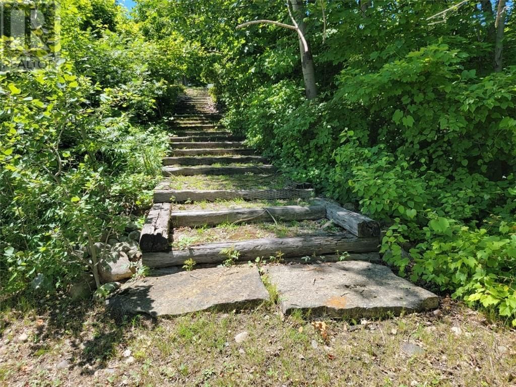 462 MAPLE POINT RD Image 15
