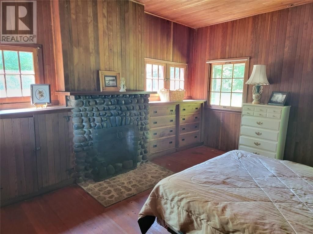 462 MAPLE POINT RD Image 44