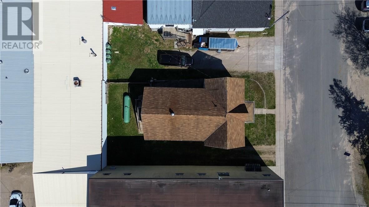 4 ELEANOR STREET Image 6
